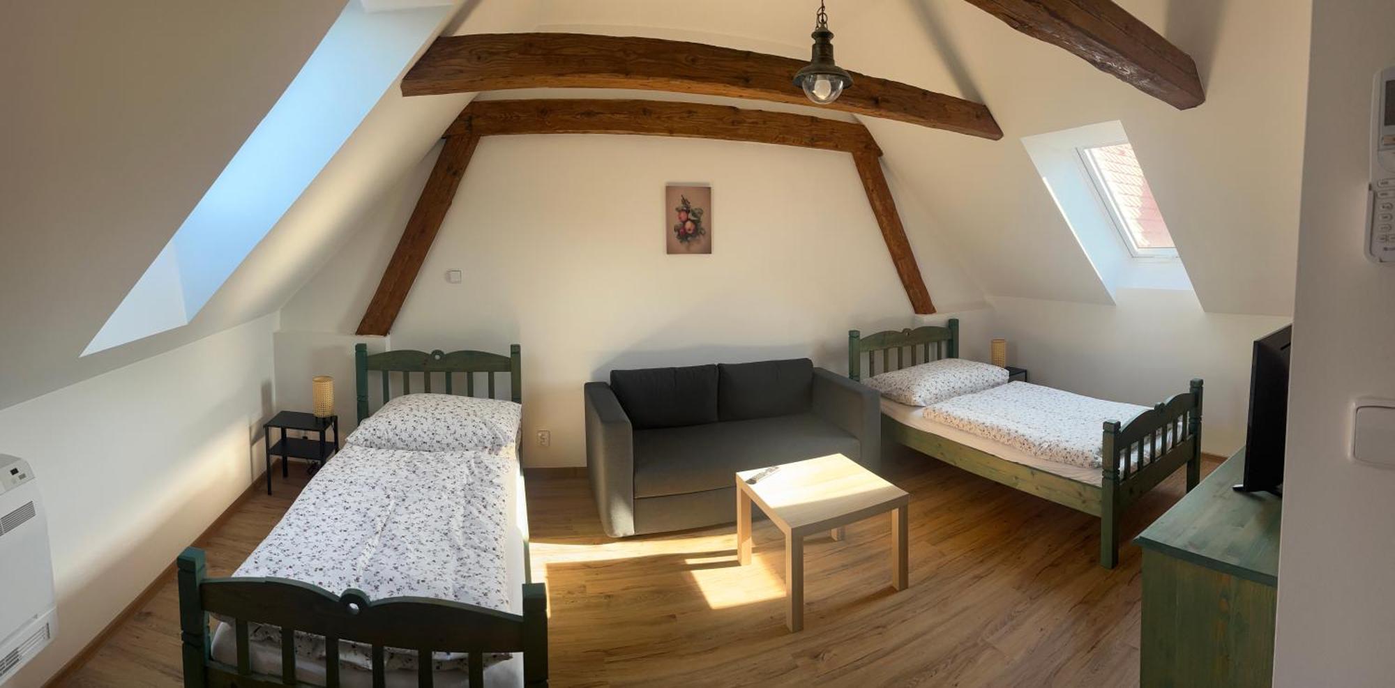 Apartmany Statek Bezdedice Hostomice Exteriör bild
